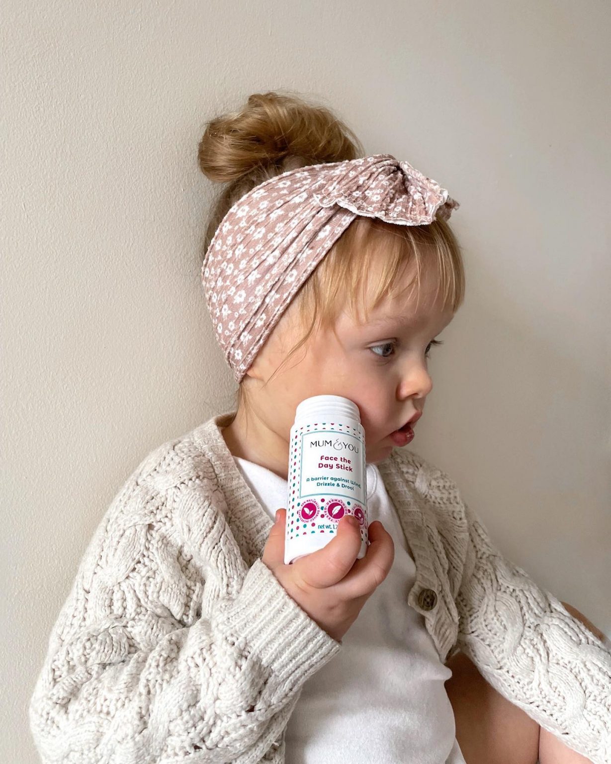 5 reasons you should use a soothing face balm for your baby or child this summer